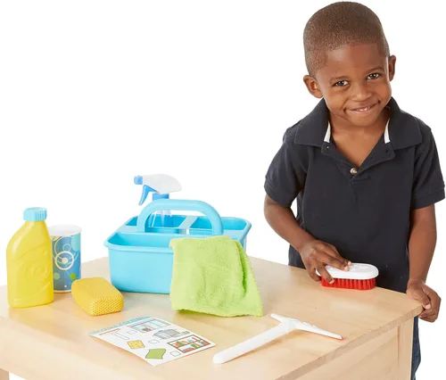 Vista 8 de Spray, rociador y limpia cristales Melissa & Doug, conjunto de juegos para fingir jugar a la limpieza