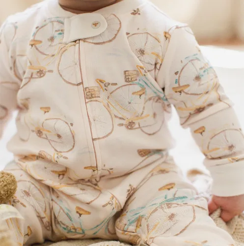 Vista 4 de Burt's Bees Baby - Pijama de una pieza para bebé, mameluco para dormir y jugar, algodón 100% orgánico, cremallera frontal