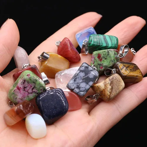 Vista 6 de LHJ 20 dijes de piedra natural irregulares al azar mezclados de ágata de cristal curativo para hacer joyas, collares, aretes, meditación