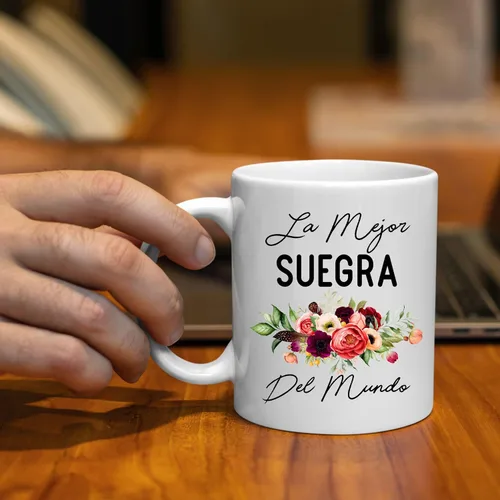 Vista 5 de Taza La Mejor Suegra Del Mundo, regalo para suegra, la mejor suegra del mundo, regalo de cumpleaños, día de la madre española, regalos para mamá