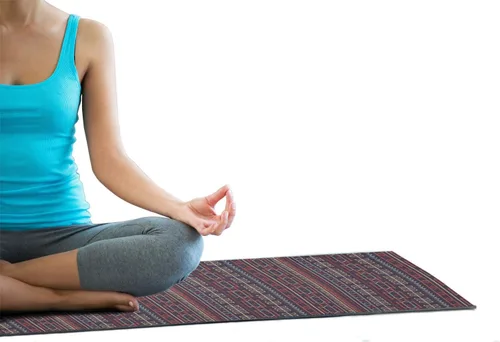 Vista 2 de Ambesonne Toalla étnica para esterilla de yoga, patrón ornamental con flechas y triángulos motivos del folclore, antideslizante, absorbente