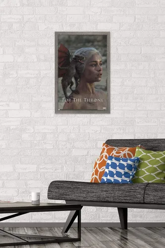 Vista 2 de Trends International Juego de tronos - Póster de pared Daenerys Targaryen, 14.725 x 22.375 pulgadas, versión enmarcada de madera de granero Versión