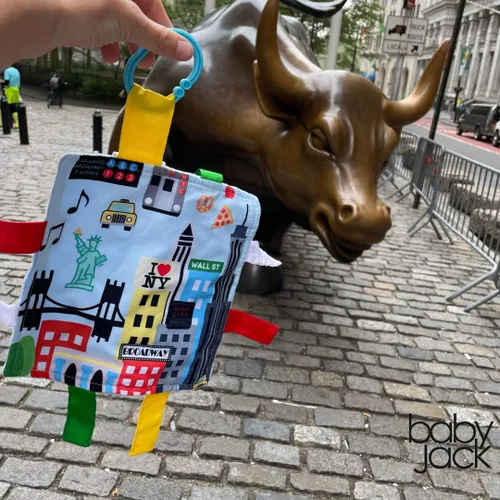 Vista 8 de Baby Jack & Co - Juguetes para bebés de 8 x 8 pulgadas, diseño de Nueva York, suave y seguro, aprende ciudades y formas de Estados Unidos, juguete