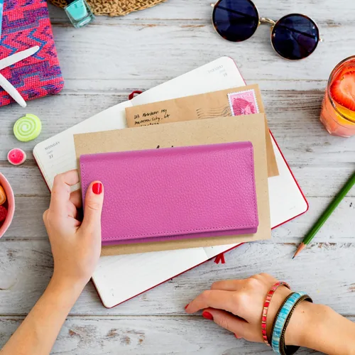 Vista 5 de NeoMonte Billeteras de cuero para mujer - Cartera de bloqueo RFID con 10 ranuras para tarjetas de crédito (fucsia)