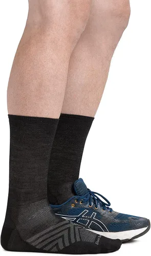 Vista 4 de Darn Tough (Style 1035) - Calcetines de correr ultraligeros para hombre