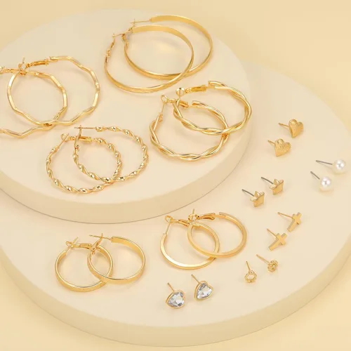 Vista 5 de Juego de 84 pares de aretes de oro para mujer, paquete múltiple, aretes de mariposa de circonita cúbica de perlas de moda, aretes hipoalergénicos