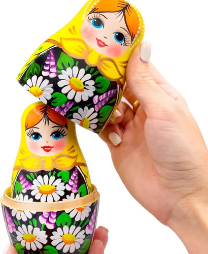 Vista 5 de AEVVV Juego de 7 muñecas rusas de Matryoshka - Muñecas rusas en vestido de Sarafan con manzanilla pintada a mano y flores lilas - Русские Матрески