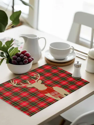 Vista 9 de Juego de 4 manteles individuales de reno de Navidad para mesa de comedor, alce de Navidad con bufanda, a cuadros de búfalo rojo, verde, duradero