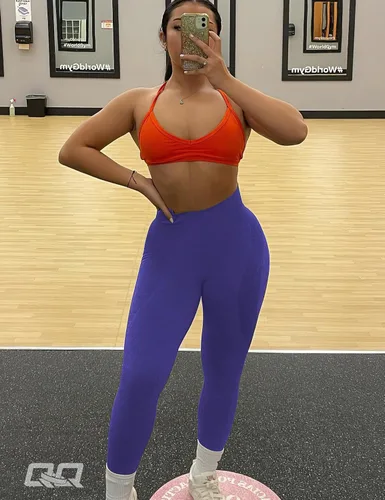 Vista 2 de QOQ Leggings sin costuras para mujer, cintura alta, para gimnasio, correr, yoga, levantamiento de glúteos, mallas de entrenamiento con control