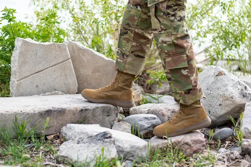 Vista 3 de Belleville TR501 AMRAP Botas militares Botas militares compatibles con AR 670-1 para hombre Piel de ganado de grano completo sin caída Plantilla