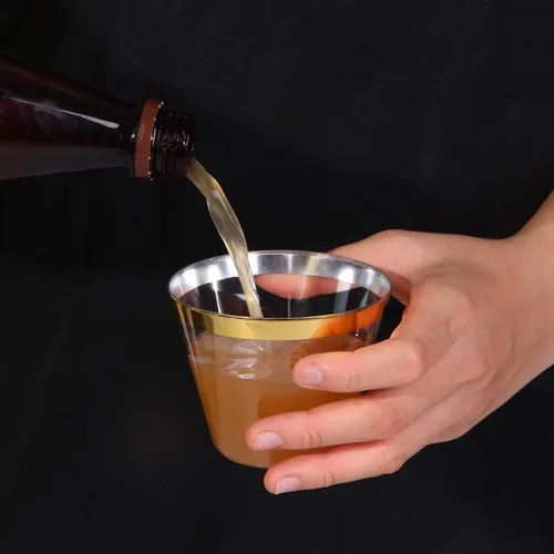 Vista 7 de Tobvory Paquete de 100 vasos de plástico con borde dorado, vasos de plástico duro transparente de 9 onzas, vasos desechables de alta calidad