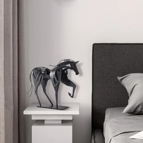 Vista 4 de SunBlogs Art Estatua de caballo hecha a mano - Decoración rústica única para oficina y hogar - Escultura de metal pintada a mano - Regalo artesanal