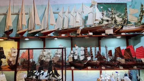 Vista 7 de vinacreations Atlantic Yacht modelo de madera de barco de 24 pulgadas, estanque, yate, velero, modelo de madera americana, barco, artesanía, hogar