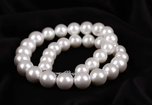 Vista 4 de WELLKAGE Collar de perlas para niñas (blanco) resina sintética ecológica, Resina