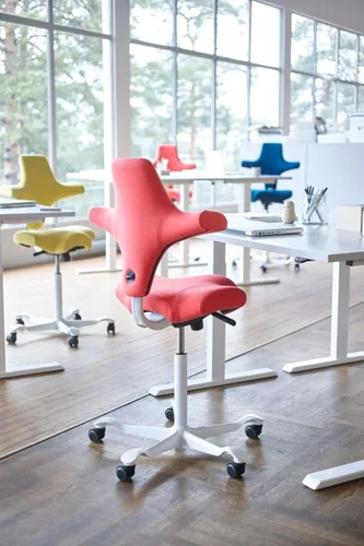 Vista 9 de HAG Capisco Sit to Stand - Silla de pie con marco blanco, tapizado, color rosa rubor Pink Blush