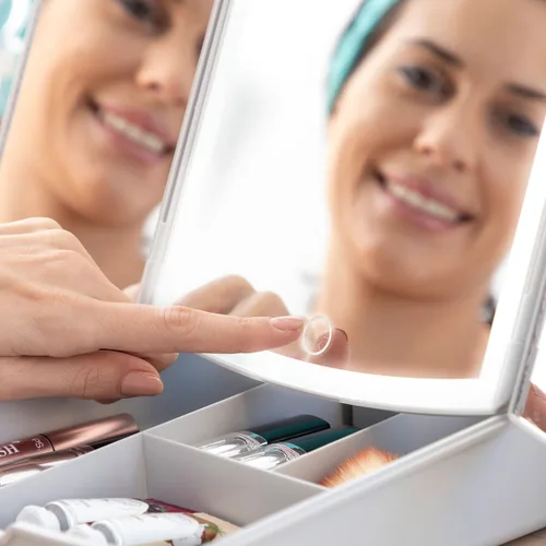 Vista 5 de Espejo LED Plegable con Organizador de Maquillaje 3 en 1 Panomir InnovaGoods