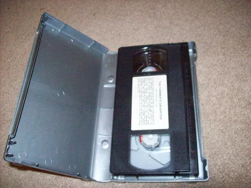 Vista 2 de The Farmer's Daughter (1947) VHS