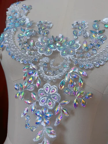 Vista 4 de Parches de encaje con flores y cuentas de perlas, apliques de strass para coser en ropa, cuello (AB)