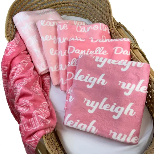 Vista 12 de Girls Love A Monogram Se envía al día siguiente- Mantas personalizadas azules para bebé niño con nombre - Impreso en Estados Unidos - Manta