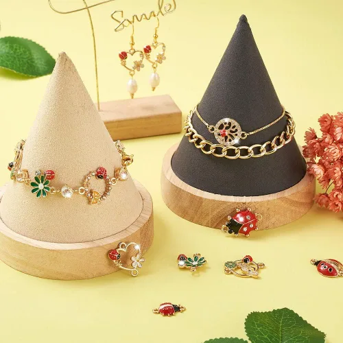 Vista 2 de KISSITTY 26 dijes de mariquita para hacer joyas, ganchillo, manualidades, decoración, esmalte de flores, mariquitas, cristales de diamantes