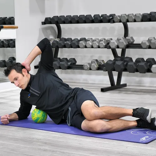 Vista 6 de OPTP Pelota de postura – Pelotas de espuma para masaje, terapia física, ejercicio y fitness, pelota de movilidad para liberar la tensión muscular