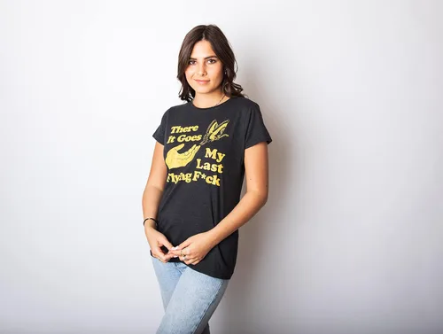 Vista 7 de Camiseta sarcástica divertida para mujer con texto en inglés There Goes My Last Flying F*ck