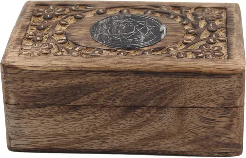 Vista 2 de Caja de almacenamiento de madera tallada a mano para chakras (corazón)