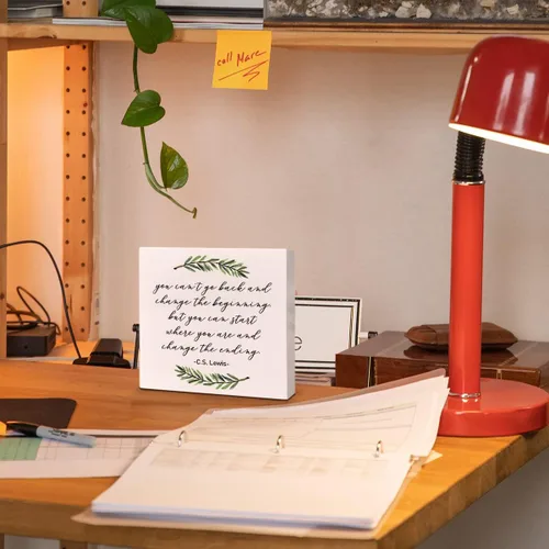 Vista 4 de Decoración de escritorio con citas inspiradoras, letrero de caja de madera B