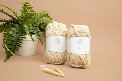 Vista 6 de mindfulknits Kit para aprender a tejer - Tejer un gorro grueso - Agujas de tejer, aguja de hilo e hilo acrílico grueso voluminoso para tejer - Malai