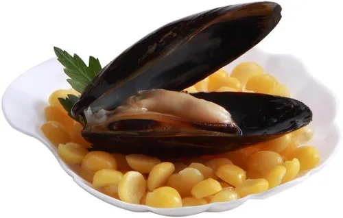 Vista 13 de Restaurantware Plato de aperitivo de 3.3 pulgadas, 25 platos desechables de plástico para aperitivos, resistentes platos de cóctel de plástico negro