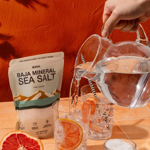 Vista 7 de BAHA - Sal marina mineral de Baja Sal mineral Baha de grano fino del Mar de Cortés Baja en sodio y rica en minerales Para cocinar, emplatar e