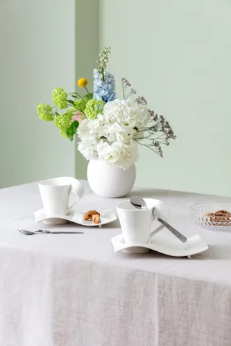Vista 3 de Villeroy & Boch NewWave Caffe - Juego de 2 tazas de porcelana premium, fabricadas en Alemania, 11 onzas