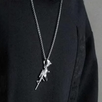 Vista 4 de tenghong2021 Collar de pistola de acero inoxidable Hip Pop AK47 estilo militar punk fresco colgante de rifle joyería para hombres y mujeres