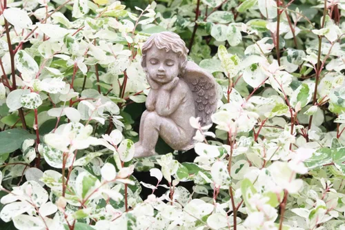 Vista 5 de MUAMAX Juego de 2 estacas decorativas para jardín de ángeles, adornos de ángel de jardín en miniatura, estatua conmemorativa de ángel, accesorios