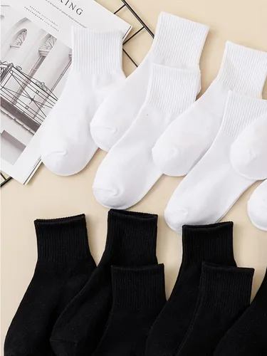 Vista 2 de OYOANGLE 10 pares de calcetines de tobillo casuales a rayas suaves y cómodos para mujer