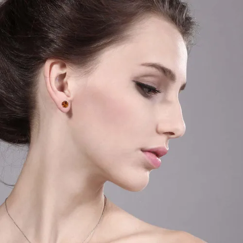 Vista 3 de Gem Stone King Aretes de tuerca de oro amarillo de 14 quilates con topacio místico naranja de 4 puntas para mujer