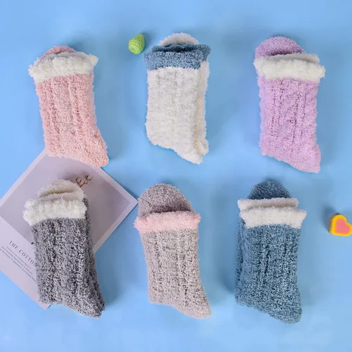 Vista 4 de YSense 6 pares de calcetines para mujer, cómodos, suaves, mullidos, cálidos, de forro polar, para dormir, cómodos