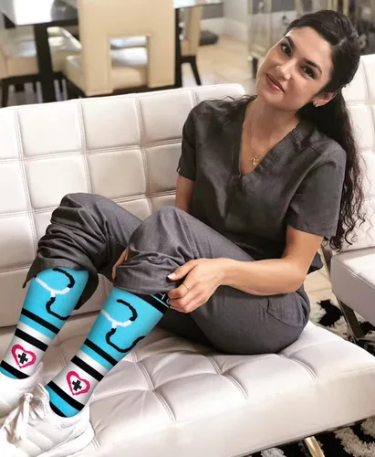 Vista 2 de Paquete de 6calcetines de compresión, con cobre, para mujeres y hombres, el mejor apoyo para médicos, correr, enfermería, atletismo