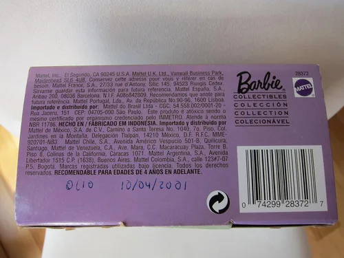 Vista 6 de Muñecas del mundo Princesa de la Corte Francesa Barbie Doll