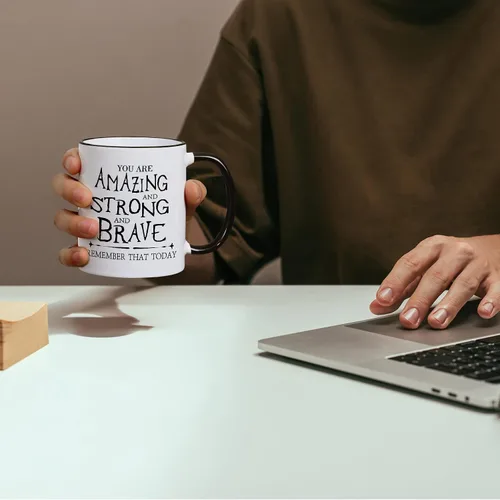 Vista 2 de Cabtnca Taza de café inspiradora - You're Amazing And Strong And Brave, regalo fuerte para mujer, regalo de agradecimiento para hombres, 11 onzas
