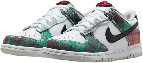 Vista 13 de Nike Kid's Dunk Low Sneaker