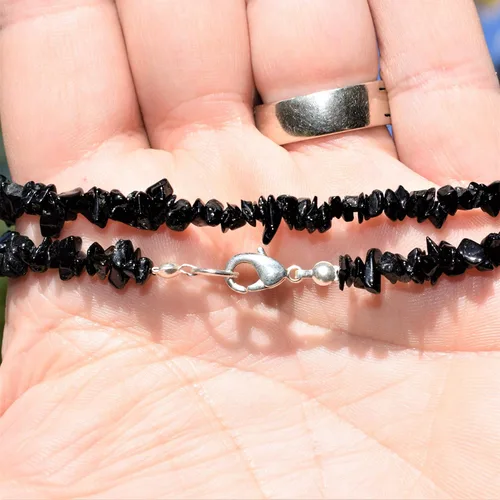 Vista 3 de Zenergy Gems Collares de piedras preciosas naturales cargadas de selenita + cargador de corazón hinchado de selenita incluido