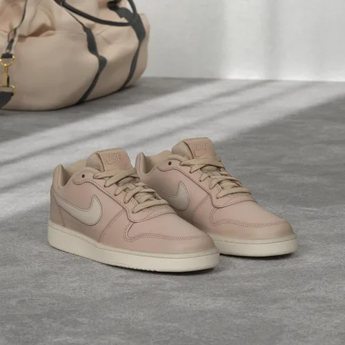 Vista 2 de Nike - Tenis de caña baja para mujer