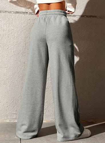 Vista 2 de Aleumdr Pantalones deportivos de cintura alta con cordón y pierna ancha con bolsillos, pantalones de yoga sueltos casuales para mujer