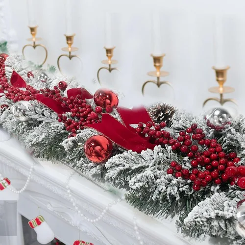 Vista 2 de Guirnalda de Navidad artificial de 3.93 pies, corona de Navidad con cinta roja, ramo de bayas, bolas de Navidad y piñas, guirnalda de Navidad