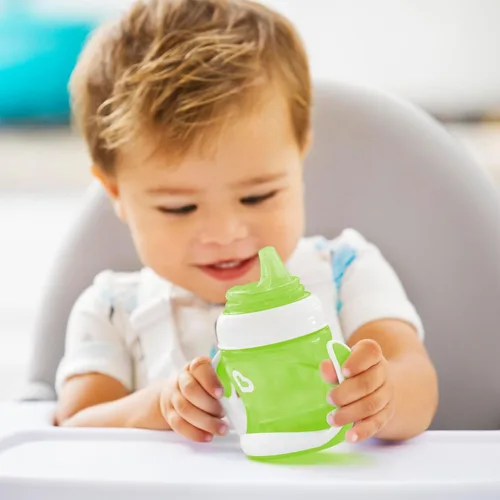 Vista 2 de Munchkin® Gentle™ Transition Sippy Trainer - Vaso de 4 onzas, color verde