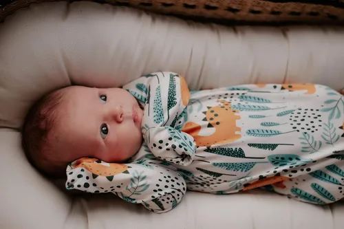 Vista 50 de Three Little Tots Vestido de corbata anudada para bebé recién nacido - Bebé