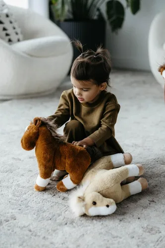 Vista 3 de The Petting Zoo Peluche de caballo Palamino de pie, regalos para niños, animales salvajes de corral Onez, juguete de peluche de caballo Palamino, 12