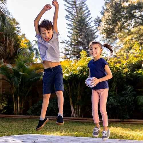 Vista 7 de Franklin Sports MyFirst Pelotas Deportivas de Felpa Suave - Juguete de Peluche Relleno de Baloncesto, Béisbol + Fútbol Americano para Niños - NBA