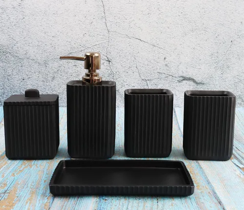 Vista 4 de Hymmah Juego de accesorios de baño negro, juego de baño de diseño único, juego de regalo de resina de 5 piezas, necesidades de apartamento, contiene